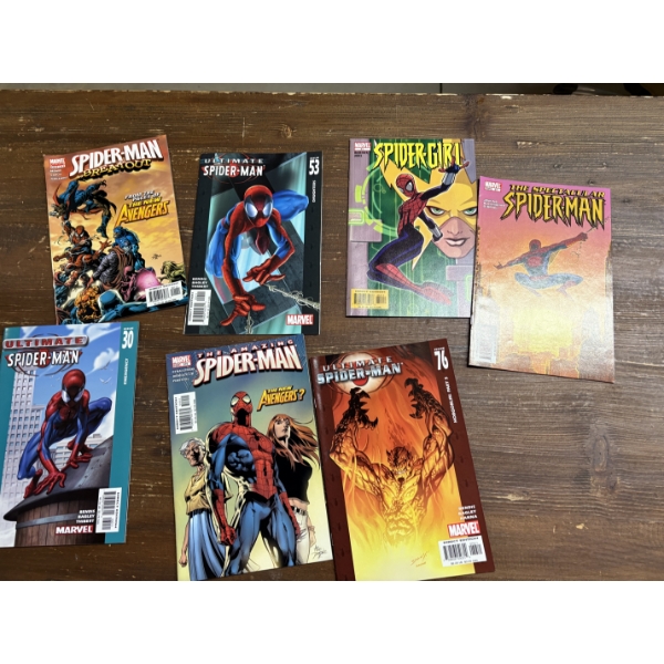 Spider-Man Comic Books - Set of 7 Comics - Marvel Comics - Ultimate Spider-Man