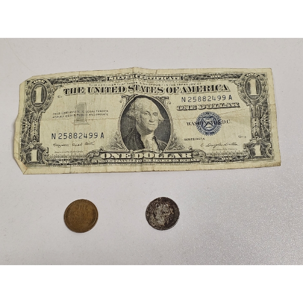 Collection of Vintage United States Currency - AFV $1.02