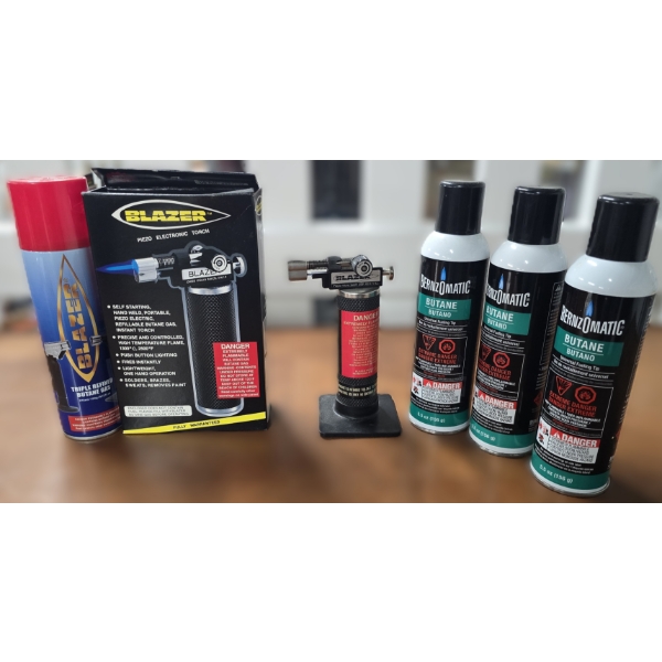 Blaze Butane Handheld Torch with 4 Cans of Butane