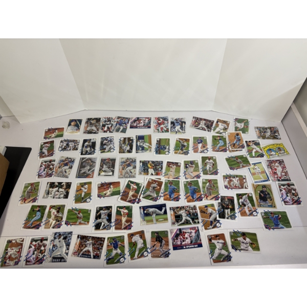 Huge Lot of Baseball Cards!!1 - Includes Marlins- Reds - Dodgers - Etc.