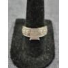 Image 1 : Stunning 10K Gold Ring With Approximately 1 Carat Worth of Small Diamonds Weighing 4.5 Grams