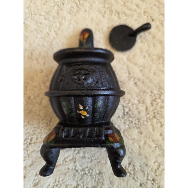 *Pick Up At Mantua Home-No Shipping Available* Collectable Vintage 5'' Cast Iron Pot Belly Stove Coi