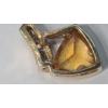 Image 5 : 14K Yellow Gold Earrings Set With Trillion-Cut Citrine & Diamonds - Weight: 3.2g
