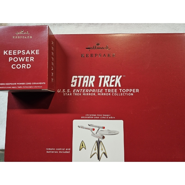 Star Trek - Hallmark Keepsake Christmas Tree Topper - USS Enterprise with Box and Power Cord
