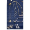 Image 1 : Tons of Gorgeous Costume Jewelry!! - Necklaces (5) - Bracelets (3) - 4 Sets of Earrings