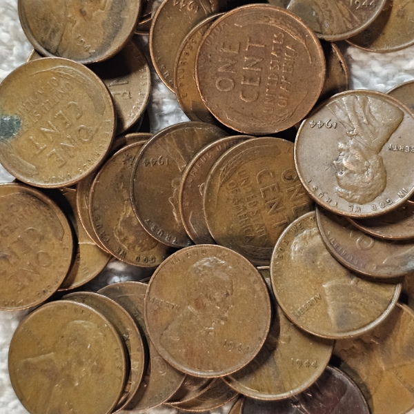 Assortment of 1949-1953 Wheat Pennies FV: $1.26