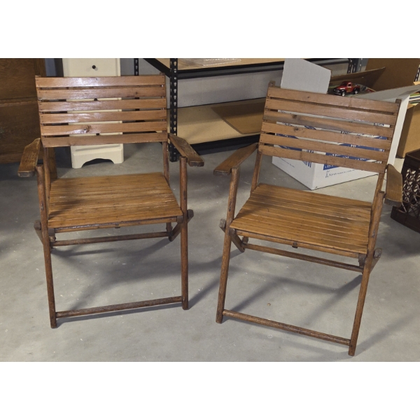 *Pick Up At Mantua Home-No Shipping Available* Great Condition Gorgeous Wooden Pair Of Vintage Foldi