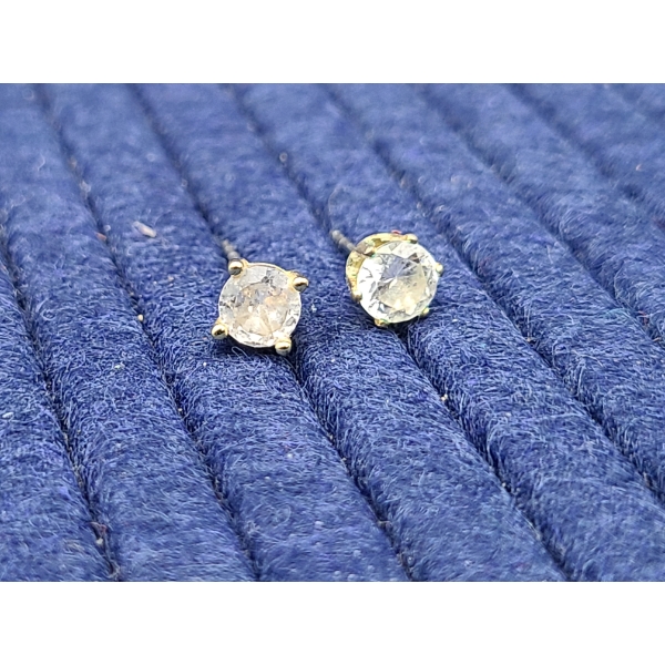 Beautiful Costume Earrings - Mismatched but similar - Stud earrings