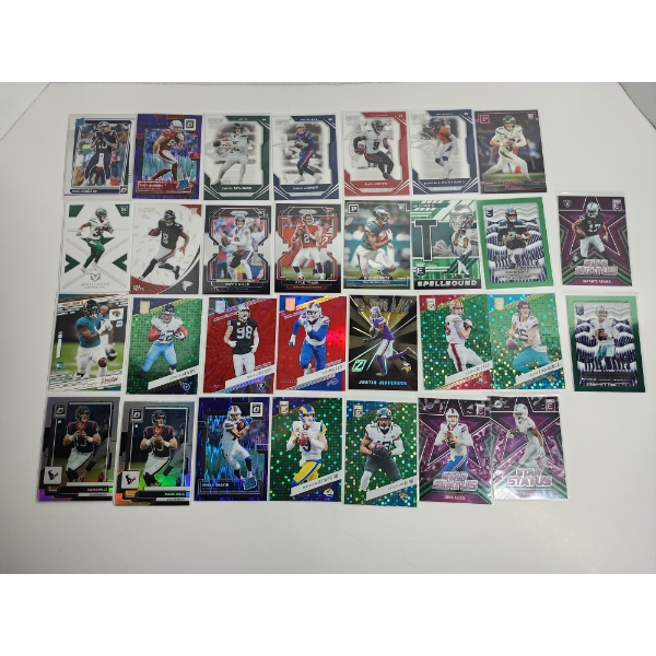 Lot of 30 2021-2023 Panini Football Trading Cards - Excellent Condition in Card Sleeves