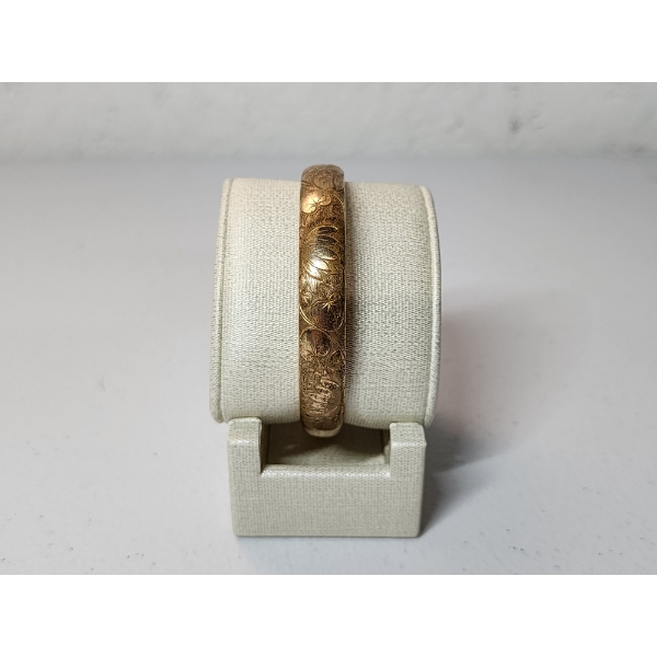Gold Filled/Gold Plated Bangle Bracelet with Floral Details - Total Weight: 18.1g