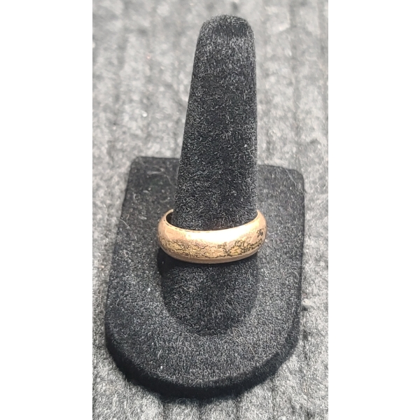 14K Gold Ring 5.8 Grams