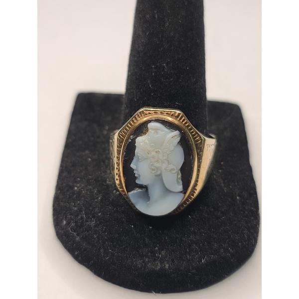 Vintage Men's 10K Yellow Gold Hermes Hardstone Cameo Ring - Size 11 - Weight: 9.1g