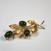 Image 2 : Beautiful Gold-Filled Leaf & Green Stone Pin