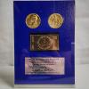 Image 1 : United States Bicentennial Gold Set Display Ft. Two Gold Plated Half Dollars & Gold Stamp