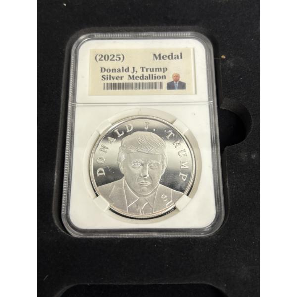 1 Troy Ounce .999 Fine Silver - 2025 Medallion Donald J. Trump with Coin Display 