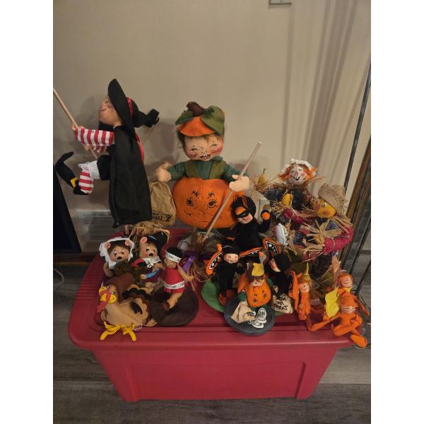 Fifteen Famous Annalee Felt Fall & Halloween Dolls Very Collectable!