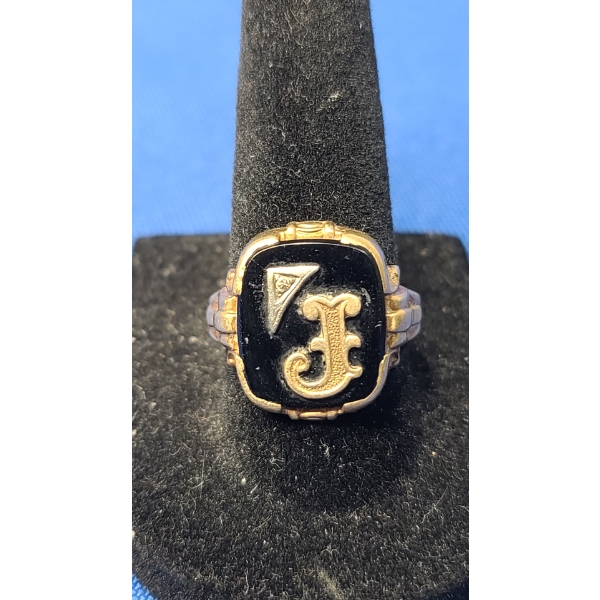 10K Gold Art Deco "J" Set Onto Black Onyx With Diamond - Size: 8 - Weight: 4.5g