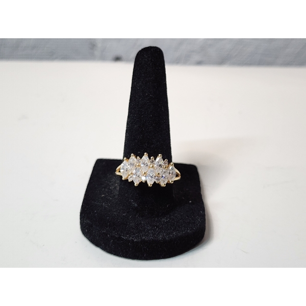 Gorgeous 14K Yellow Gold Ring with Marquise Stones - Size 9 - Total Weight 4.5g