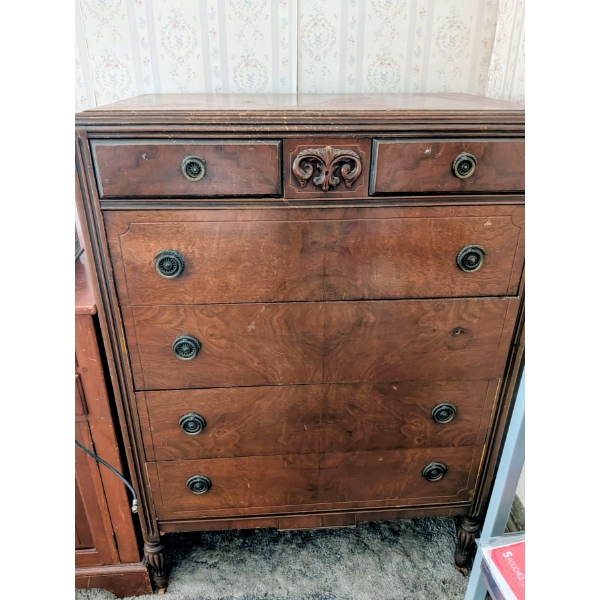 Antique Beautiful Dresser In Excellent Condition 36"x48"