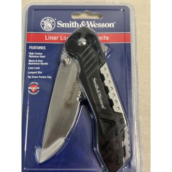 Smith & Wesson Liner Lock Folding Knife - 8.5 Inches Long - Mint In Factory Package