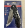 Image 1 : Smith & Wesson Liner Lock Folding Knife - 8.5 Inches Long - Mint In Factory Package