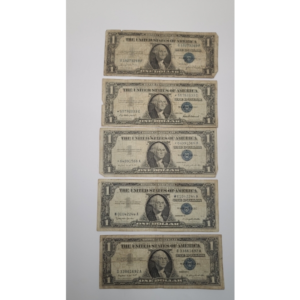 Series 1935 D, 1957, 1957 A, 1957 B $1 Silver Certificate Bank Notes Including STAR Notes - FV: $5