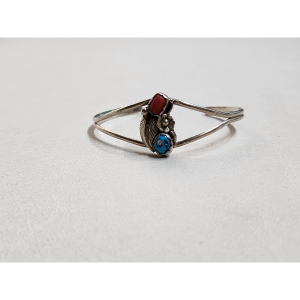 Sterling Silver Cuff Bracelet w/ Turquois and Coral Stones TW: 7.0g