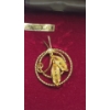 Image 2 : Vintage Gold Filled Filigree Leaf Brooch Pin With Cultured Pearl - Weight: 3.9g
