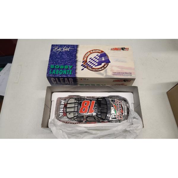 Action 2002 Bobby Labonte #18 Interstate Batteries Diecast 1:24 Scale Clear Stock Car In Packaging