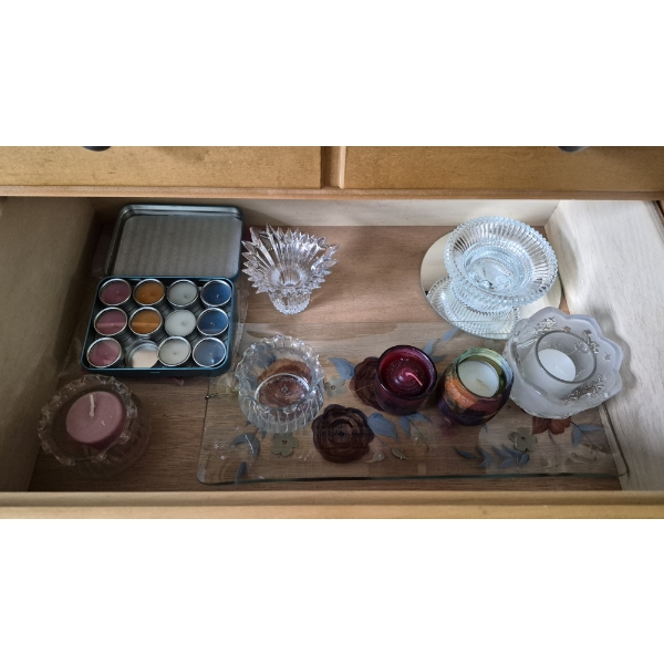 PICKUP IN NORTHFIELD - All You See In Drawer - Votive Candles  - See Pics