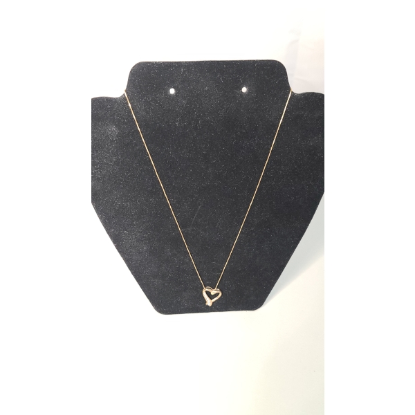 10K Gold Diamond Heart Journey 18" Necklace With Diamonds - Weight: 2.4g