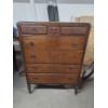 Image 5 : Pretty Vintage Solid Wood 4' 5'' x 19'' x 33'' Chest Of Drawers. Clean! Easy Pull Drawers! 