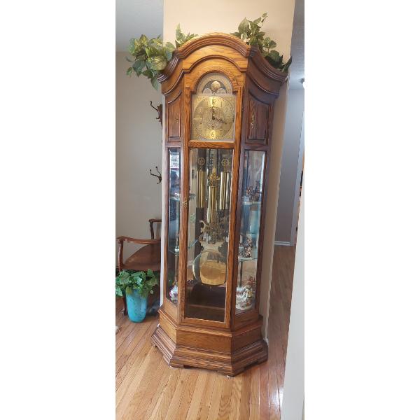 Howard Miller Working Finest Model Grandfather Clock w Mirrord Display Shelves - 3 Chimes