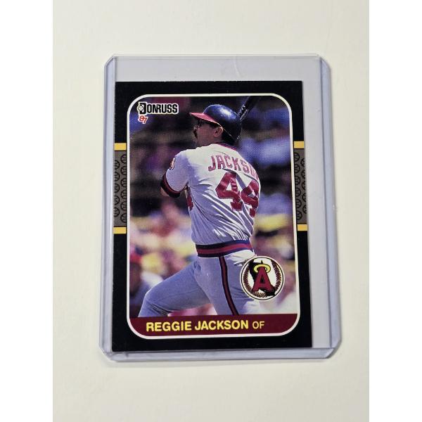 1987 Donruss Baseball Card #210 - Reggie Jackson California Angels