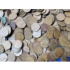 Image 9 : Huge Lot of Unsearched Lincoln Wheat Cents Face Value: $8.55