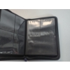 Image 3 : Nice Like-New Vaultx Binder with Zipper - 20 Double-Sided 3x4in Pages