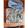 Image 1 : New Size Medium Deer Tee & New Size Medium Gray Suede Gloves