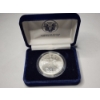 Image 1 : 2000 United States American 1 Oz Silver Eagle in Uncirculated Condition in Box!