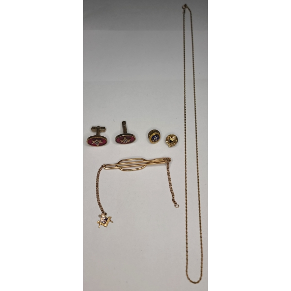 Collection Of Vintage Masonic Accessories Inlcuding Some Gold Filled - Gold Filled Weight: 8.6g