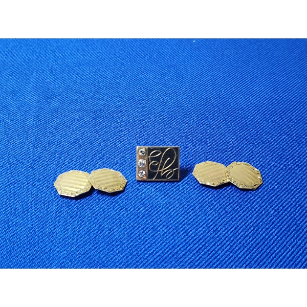 10K Gold Pin and x2 10K Gold Cufflinks - Total Weight: 8.4 grams