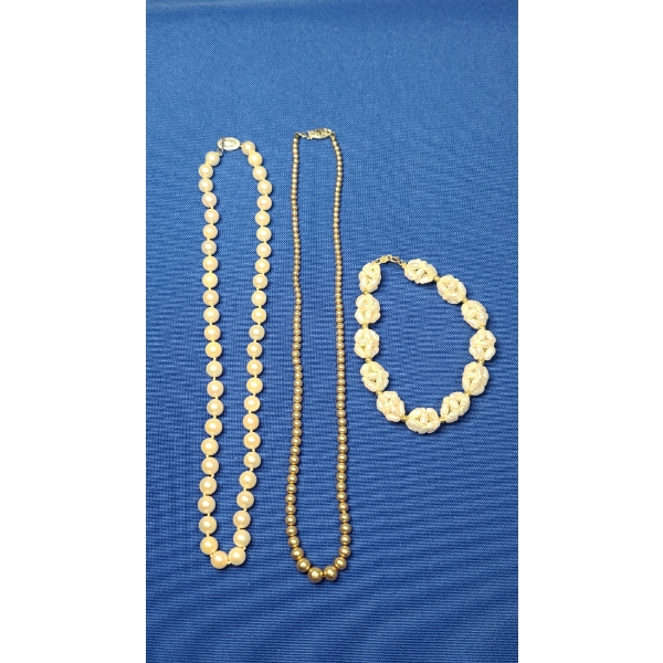 Pearl Necklaces & Bracelet With 10K/14K Clasps- Weight: 40.7g