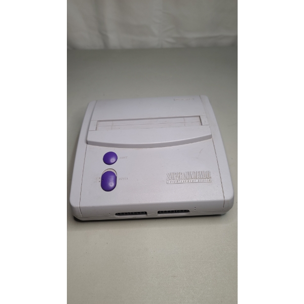Super Nintendo Entertainment System (SNES) Jr - Untested