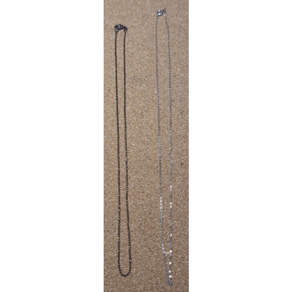 16" & 18" Sterling Silver Chain Necklaces - Weight: 3.2g