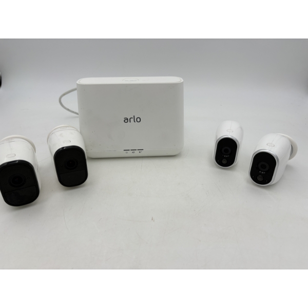 Arlo Pro Smart Security Base Station Hub with 4 Cameras - Arlo wire-free cameras 