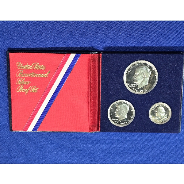 1776-1976 United States Bicentennial Silver Proof Set with Display Case - 3 Coin Set