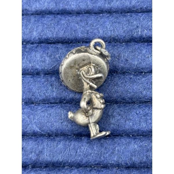 Adorable Sterling Silver Donald Duck Charm for a bracelet or necklace - 3.1 Grams