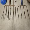 Image 2 : Collection Of 7 Vintage Lawn Agricultural And Garden Tools