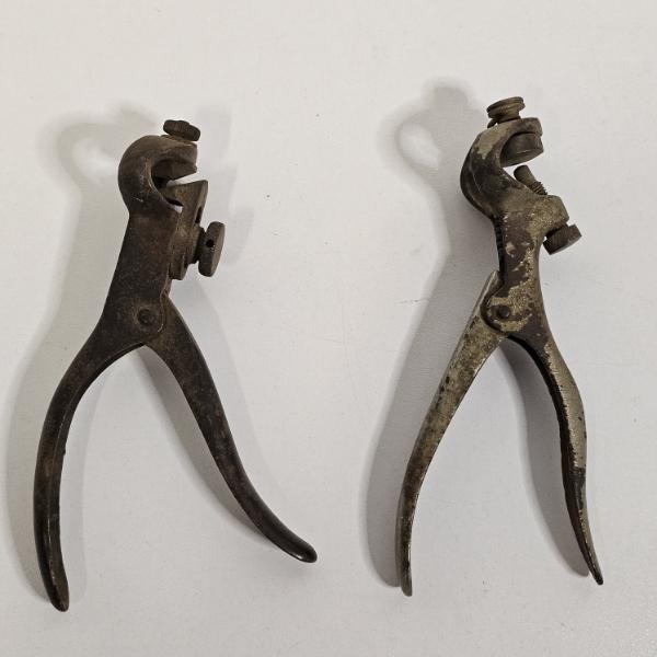 Vintage Saw Set Pliers, Used for Bending the Teeth of a Hand Saw