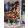 Image 3 : Animated Xmas Dolls, Lights, Greenery & More