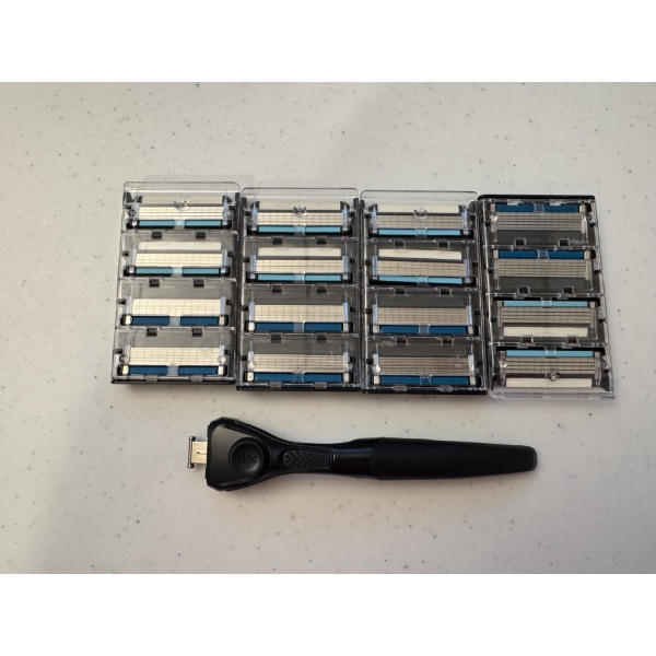 New Dollar Shave Club Razor & 16 Brand New 6 Blade Razors - Over $60.00 Retail